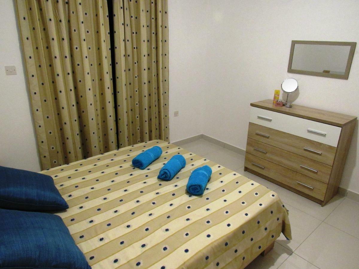 Ferienwohnung No8 @ Seabreeze Court Mellieħa Exterior foto
