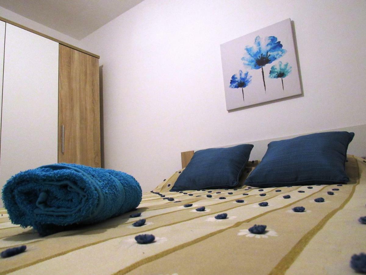 Ferienwohnung No8 @ Seabreeze Court Mellieħa Exterior foto