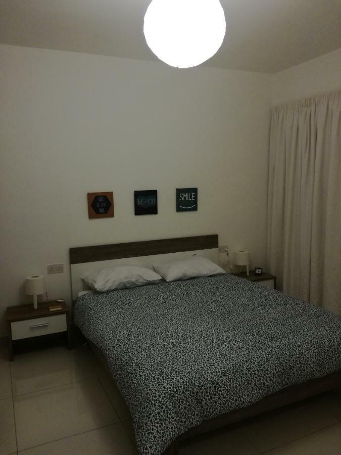Ferienwohnung No8 @ Seabreeze Court Mellieħa Exterior foto